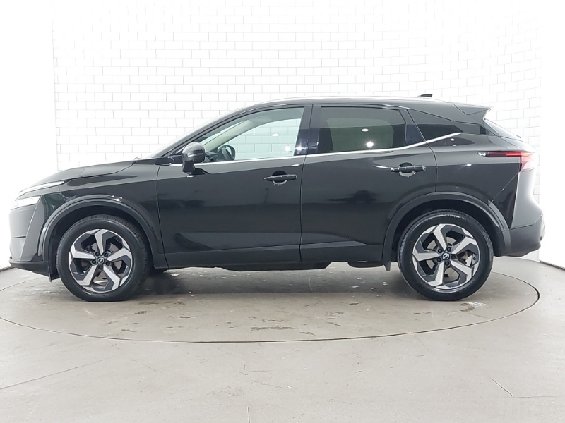 Nissan Qashqai 1.3 Dig-t Mh 158 N-connecta Xtronic Black #4
