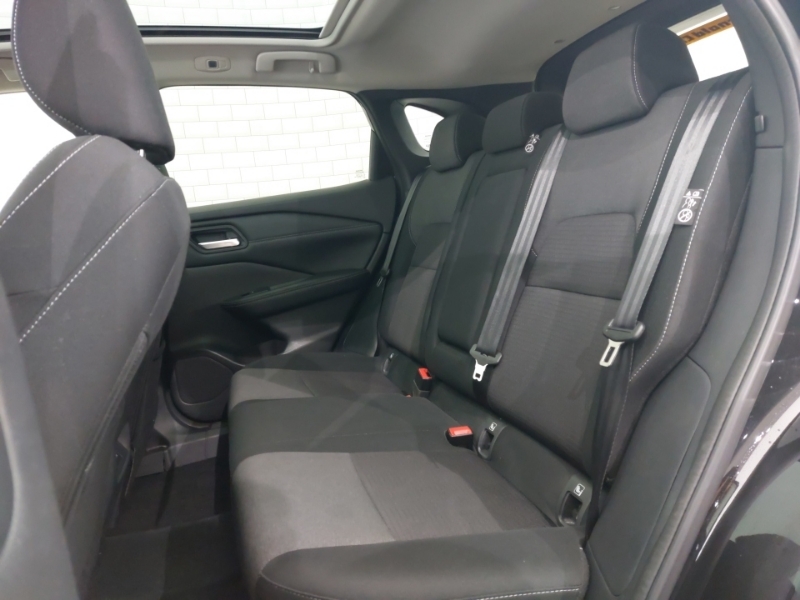 Nissan Qashqai 1.3 Dig-t Mh 158 N-connecta Xtronic Black #6
