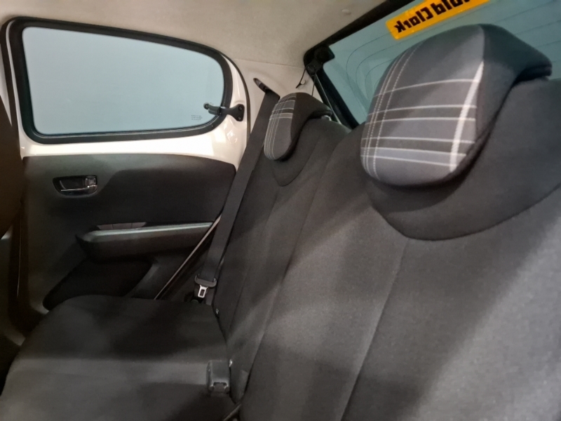 Peugeot 108 1.2 Puretech Allure White #6