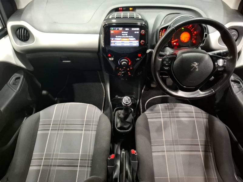 Peugeot 108 1.2 Puretech Allure White #3