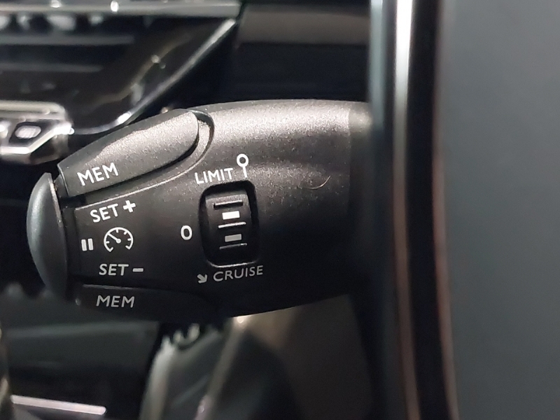 Peugeot 2008 2008 Active Premium Puretech Ss White #15