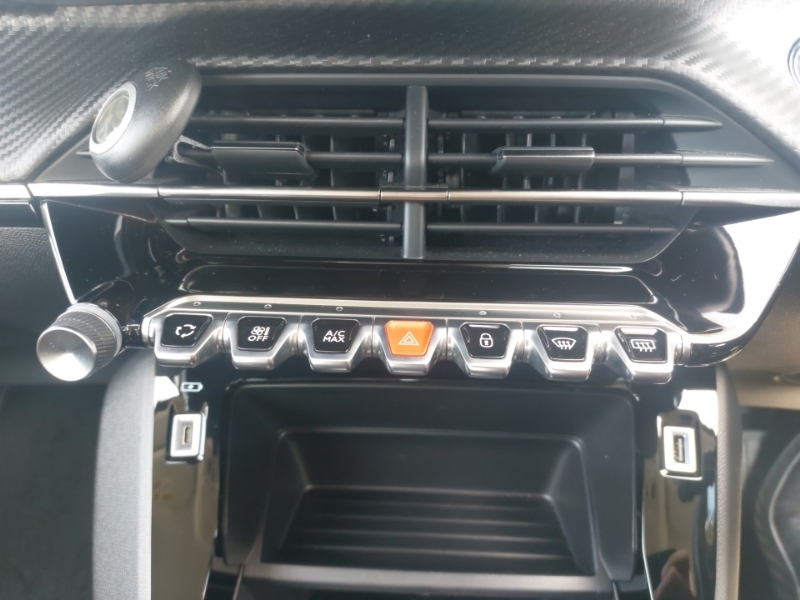 Peugeot 208 Active Premium Black #15