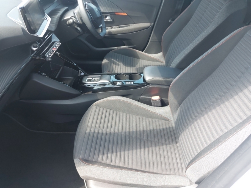 Peugeot 208 Active Premium Black #5