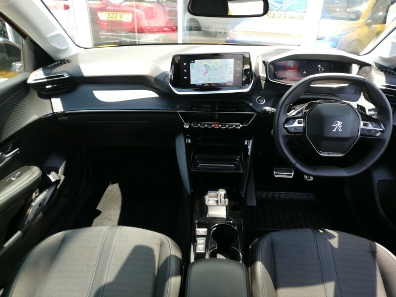 Peugeot 208 1.2 Puretech 100 Allure Premium Eat8 Yellow #3