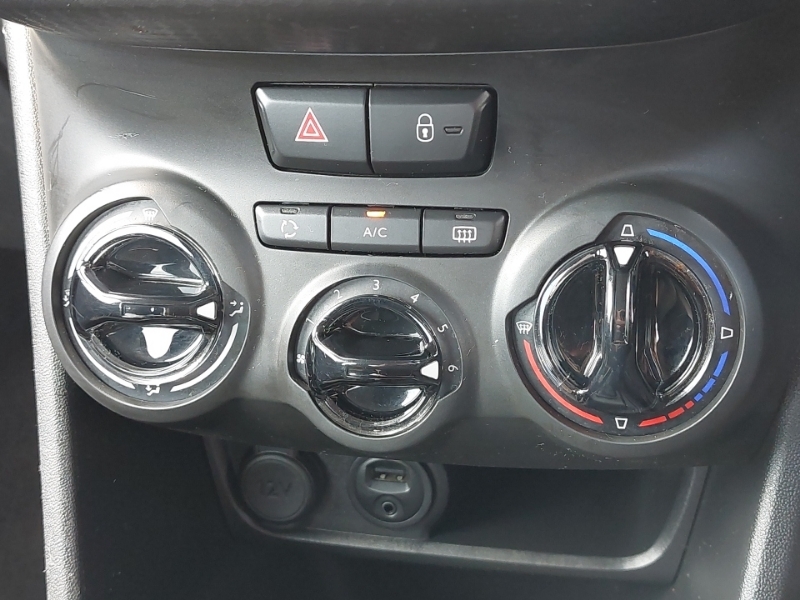 Peugeot 208 208 Active Blue #16