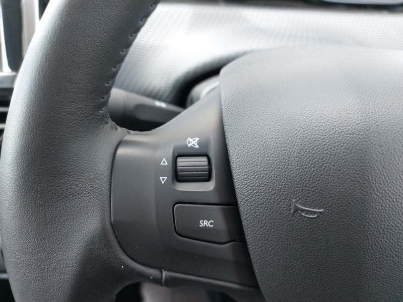 Peugeot 208 208 Active Blue #13