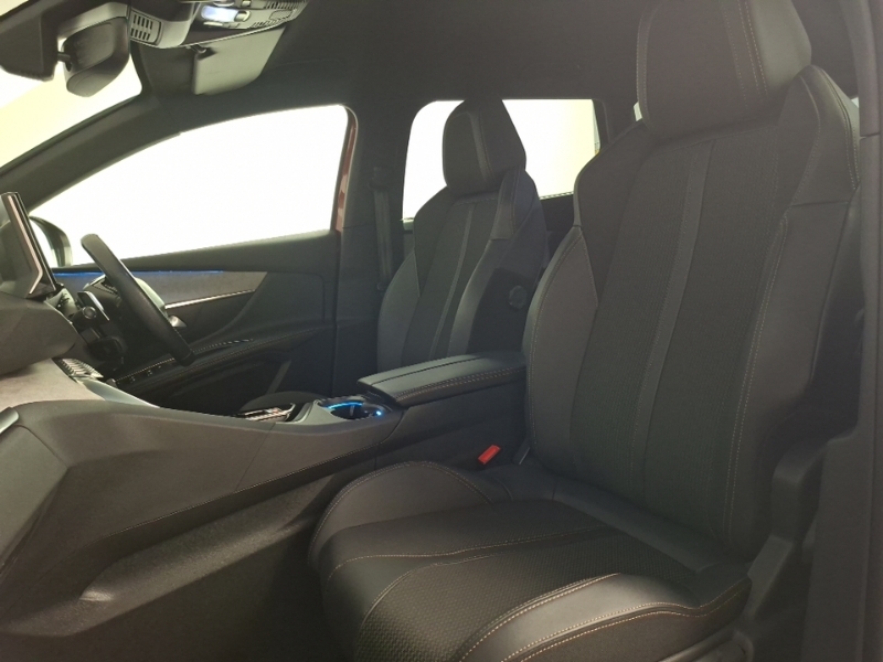 Peugeot 5008 1.2 Puretech Gt Eat8 Brown #5