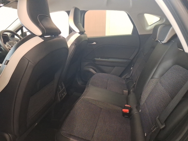 Renault Captur 1.0 Tce 90 Techno Black #6