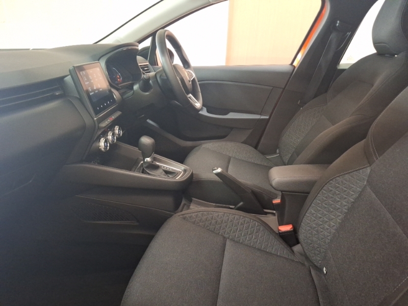 Renault Clio 1.6 E-tech Full Hybrid 145 Evolution Orange #5