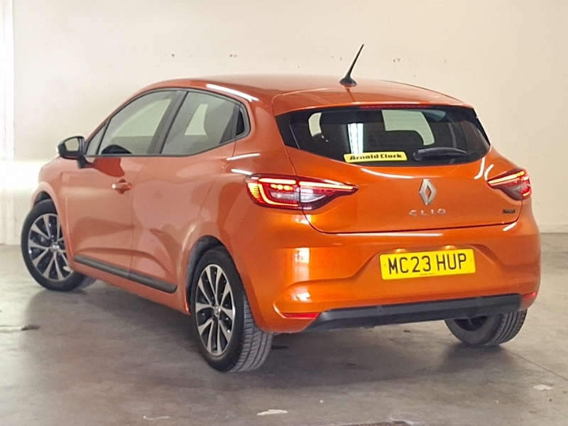 Renault Clio 1.6 E-tech Full Hybrid 145 Evolution Orange #2