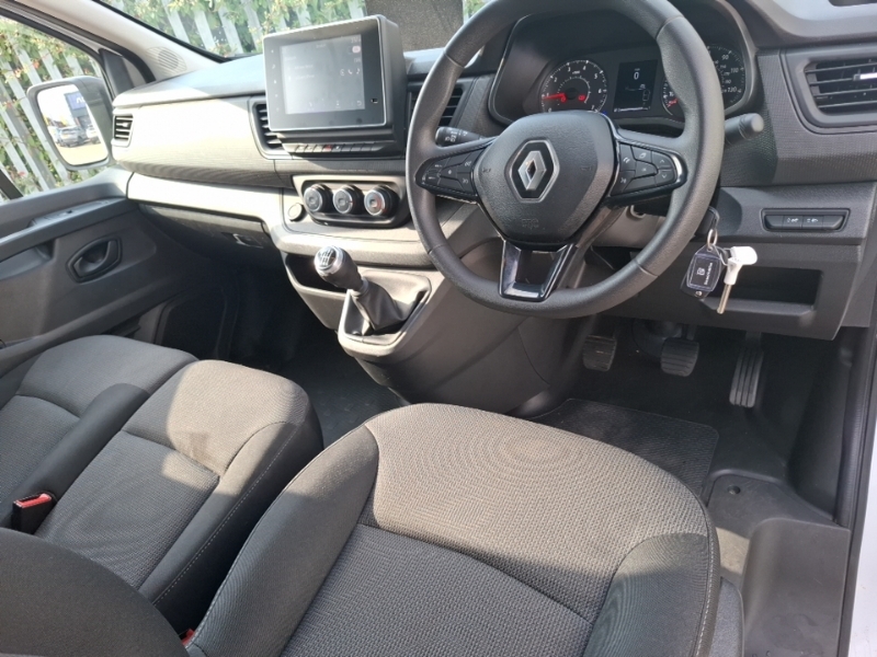 Renault Trafic Sl30 Blue Dci 130 Advance Van White #3