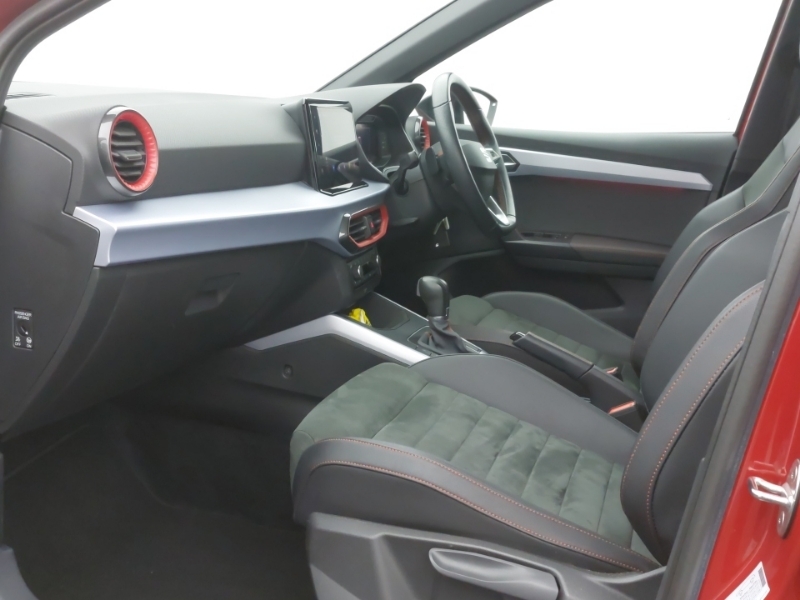 Seat Arona 1.0 Tsi 110 Fr Sport Dsg Red #5