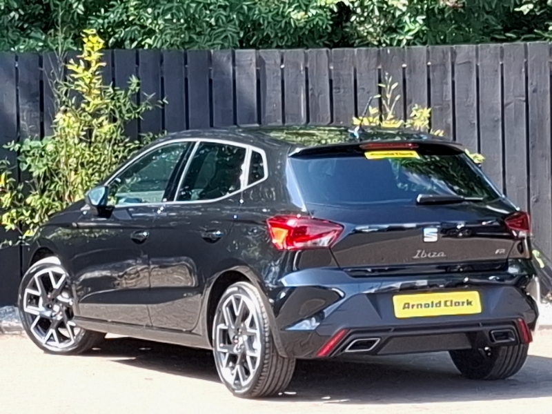 Seat Ibiza 1.0 Tsi 115 Fr Sport Dsg Black #2