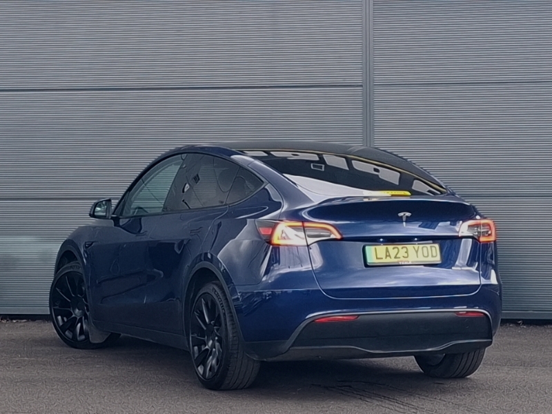 Tesla Model Y Long Range Awd Blue #2