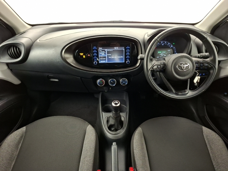 Toyota Aygo X 1.0 Vvt-i Pure White #3