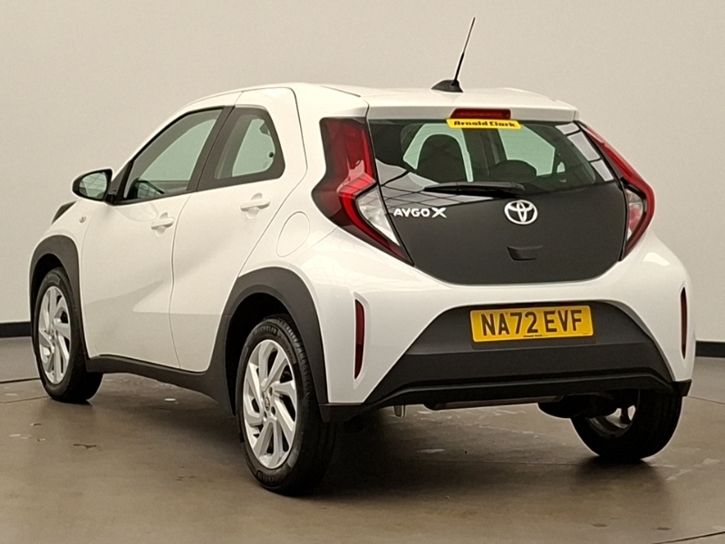 Toyota Aygo X 1.0 Vvt-i Pure White #2