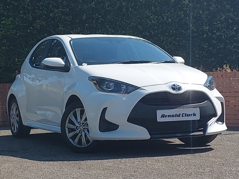 Toyota Yaris 1.5 Hybrid Icon Cvt White