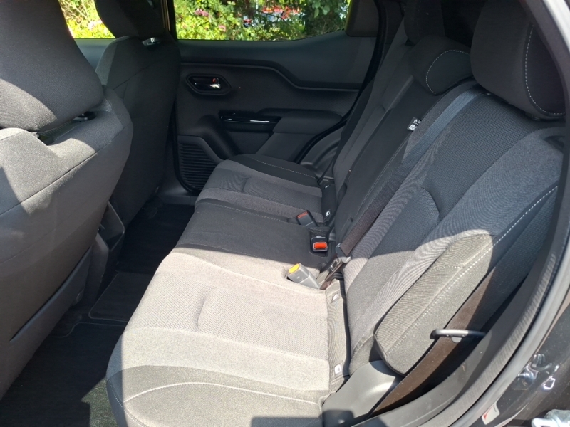 Toyota Urban Cruiser 128Kw Design 61Kwh Black #6
