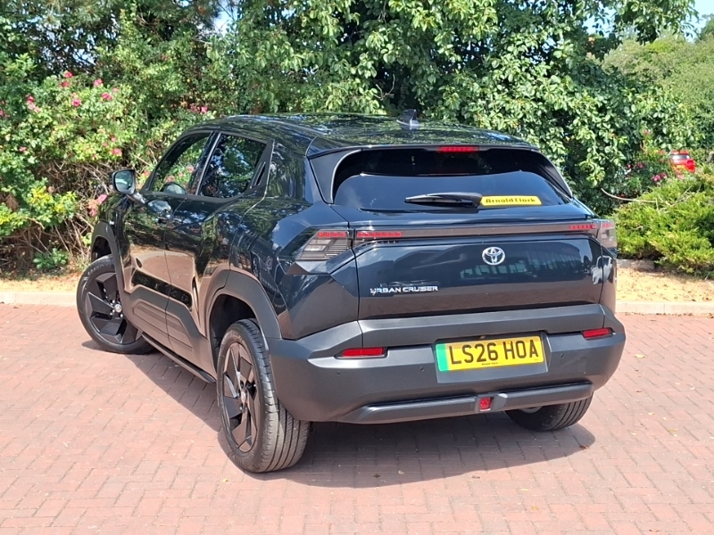 Toyota Urban Cruiser 128Kw Design 61Kwh Black #2