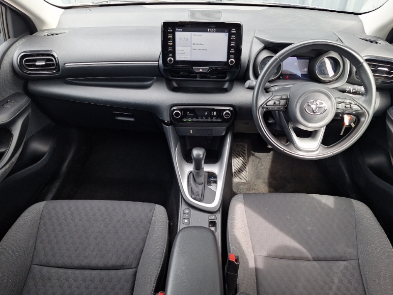Toyota Yaris 1.5 Hybrid Design Cvt SW21GOU Silver #3