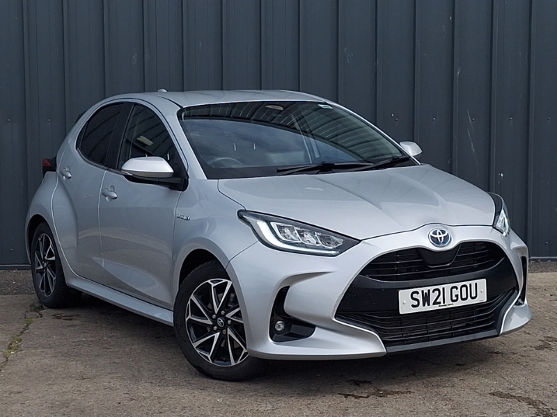 Toyota Yaris 1.5 Hybrid Design Cvt SW21GOU Silver