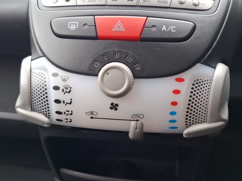 Toyota Aygo 1L Active Plus Red #9