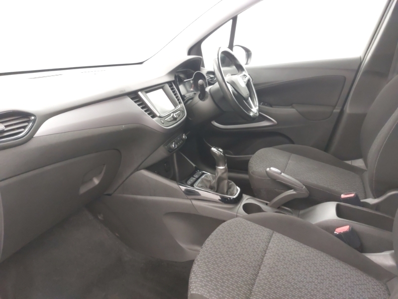Vauxhall Crossland 1.2 Design SC22GSY White #5