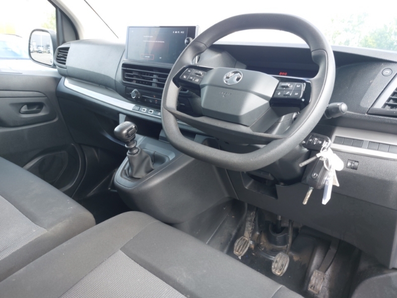 Vauxhall Vivaro 2.0 Turbo D 145 Prime H1 Van White #3