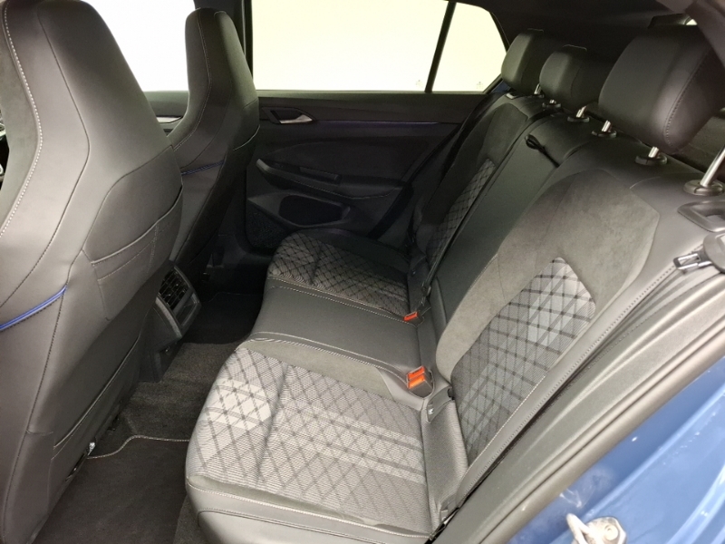 Volkswagen Golf 1.5 Tsi 150 R-line Blue #6