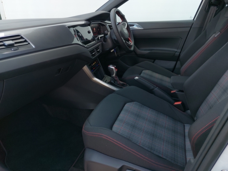 Volkswagen Polo 2.0 Tsi Gti Dsg White #5