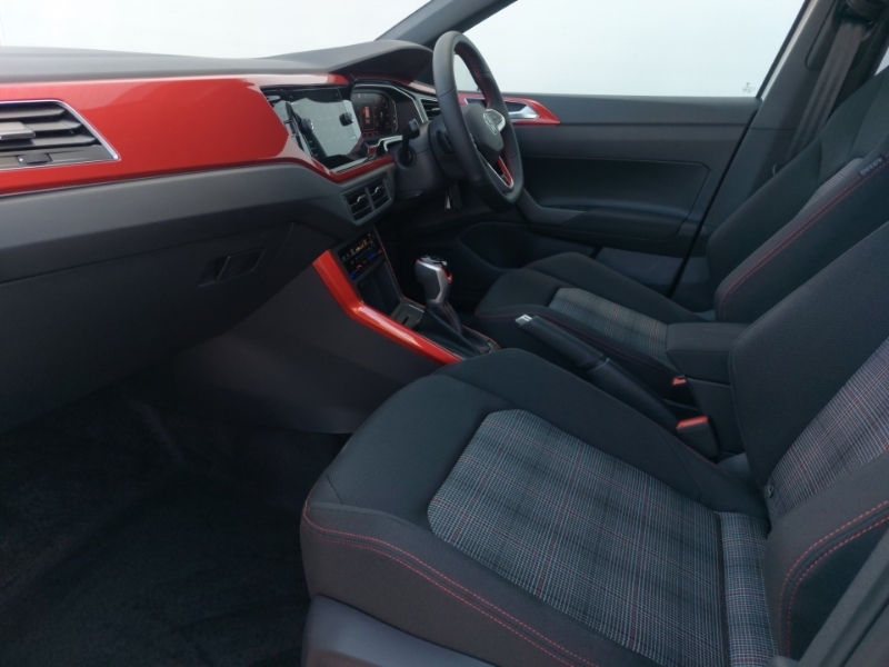 Volkswagen Polo 2.0 Tsi Gti Dsg White #5