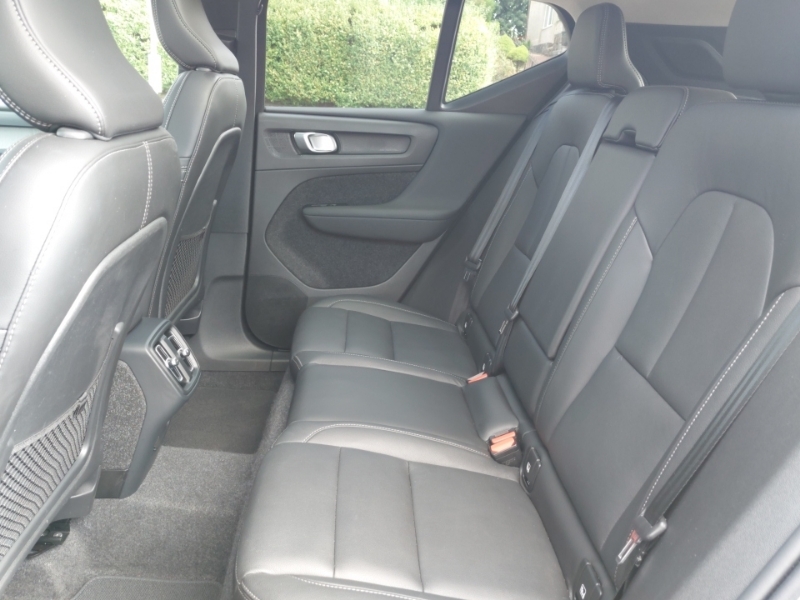 Volvo XC40 2.0 B3p Ultra Dark RA74KKH Green #6