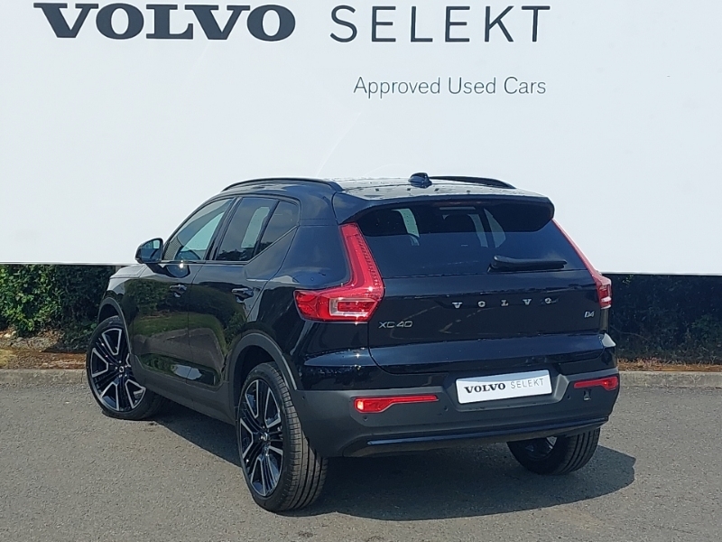 Volvo XC40 2.0 B4p Ultra Dark Black #2