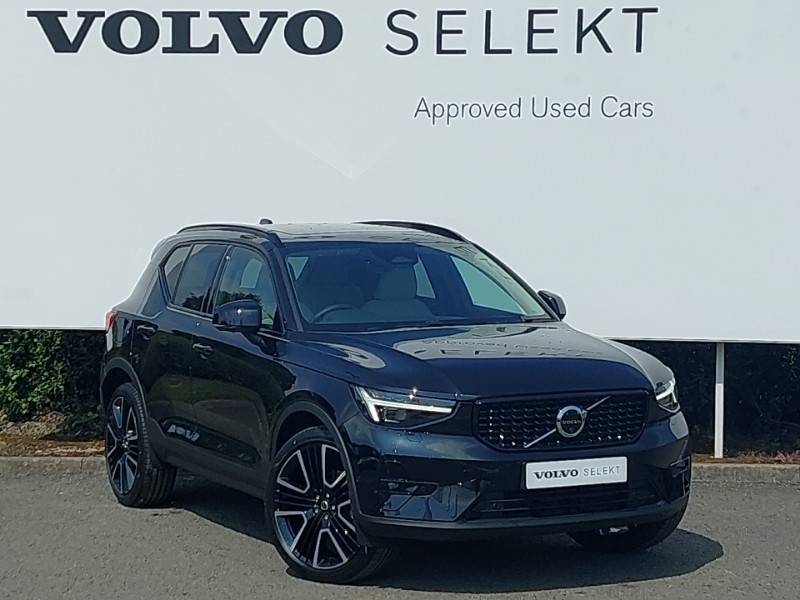 Volvo XC40 2.0 B4p Ultra Dark Black