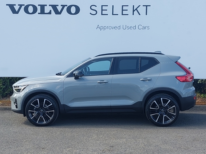 Volvo XC40 2.0 B4p Ultra Dark Grey #4