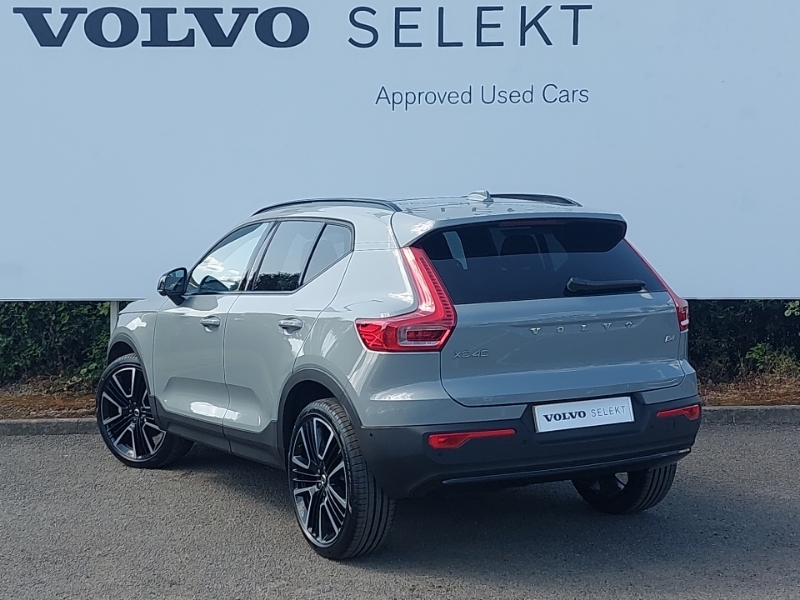 Volvo XC40 2.0 B4p Ultra Dark Grey #2