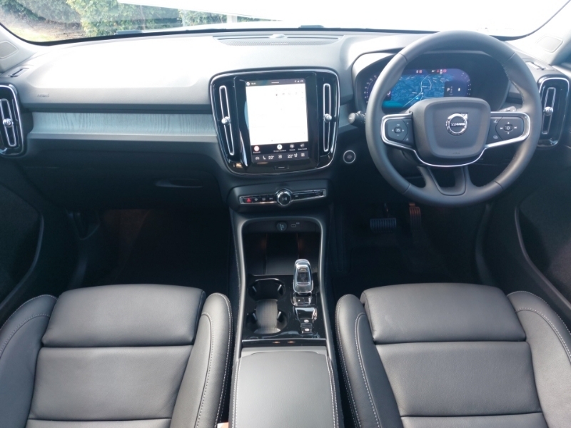 Volvo XC40 2.0 B4p Ultra Dark Grey #3