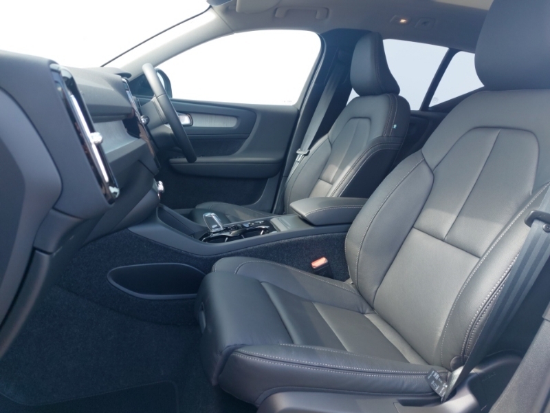 Volvo XC40 2.0 B4p Ultra Dark Grey #5