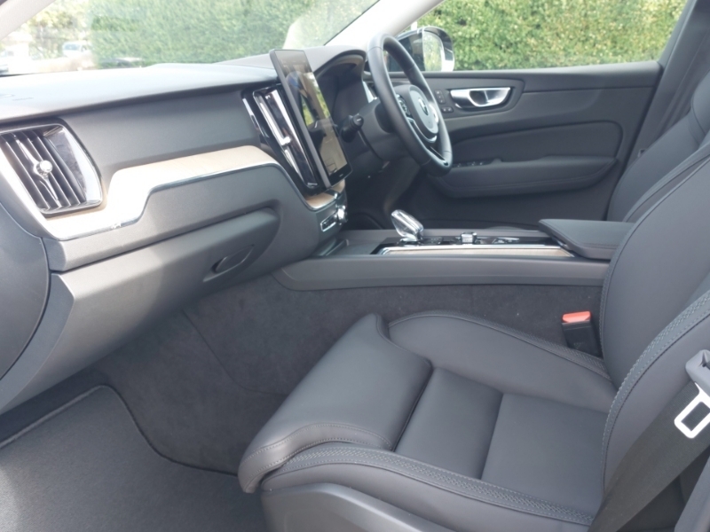 Volvo XC60 2.0 B5p Plus Dark Awd Geartronic RJ25ZYC Green #5