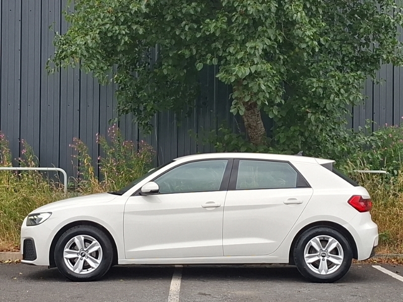 Audi A1 25 Tfsi Technik White #4