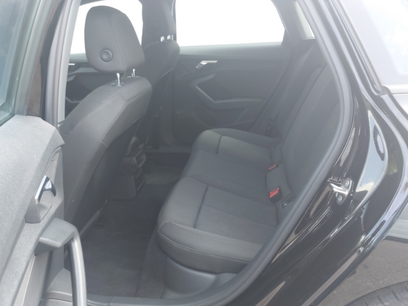 Audi A3 30 Tfsi Technik Black #6