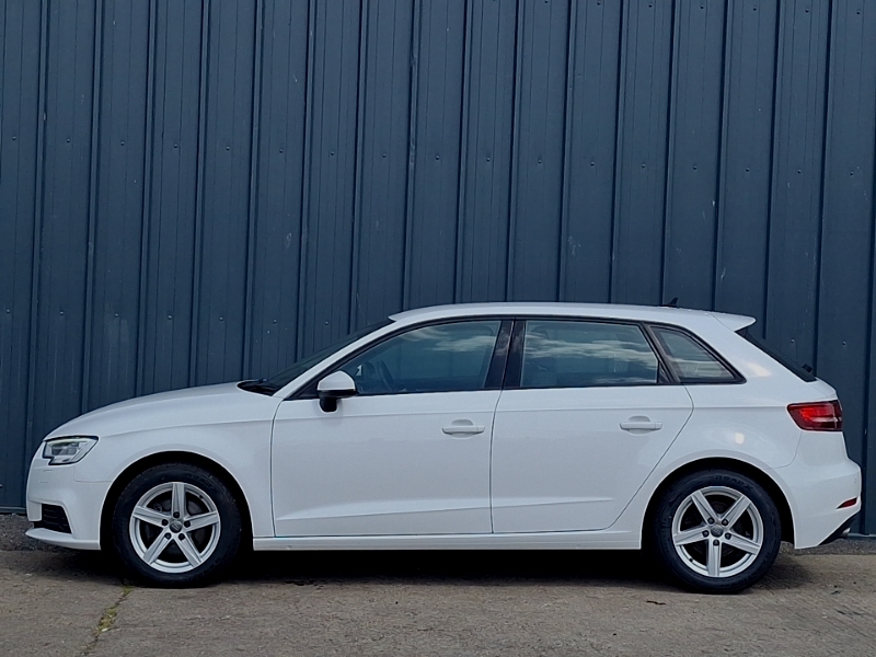 Audi A3 35 Tfsi Se Technik S Tronic SX19DHN White #4