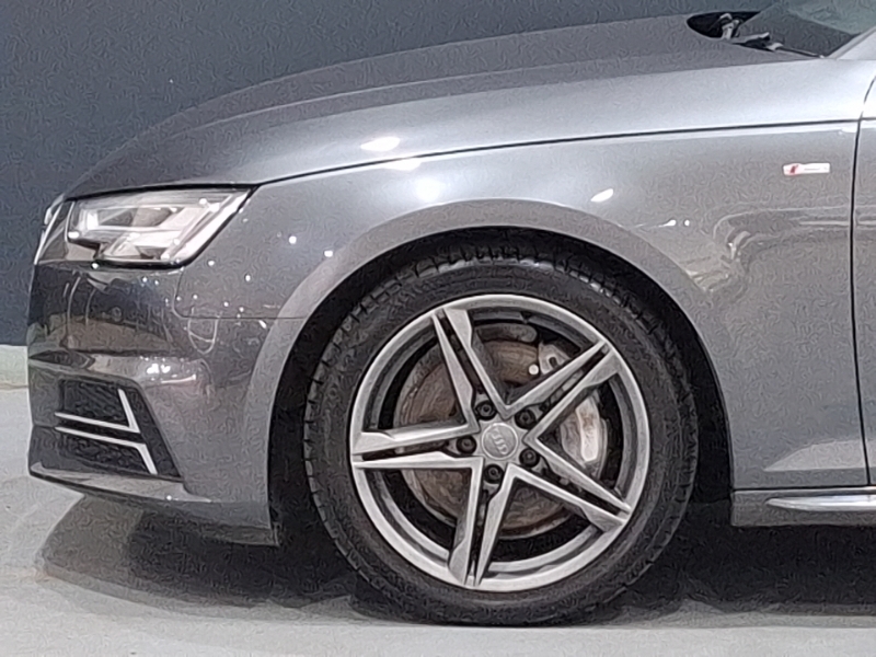 Audi A4 Tfsi Sport Saloon Black #19