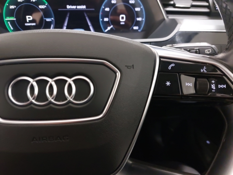 Audi E-tron 230Kw 50 Quattro 71Kwh Technik White #13