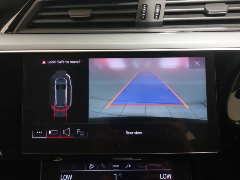 Audi E-tron 230Kw 50 Quattro 71Kwh Technik White #9