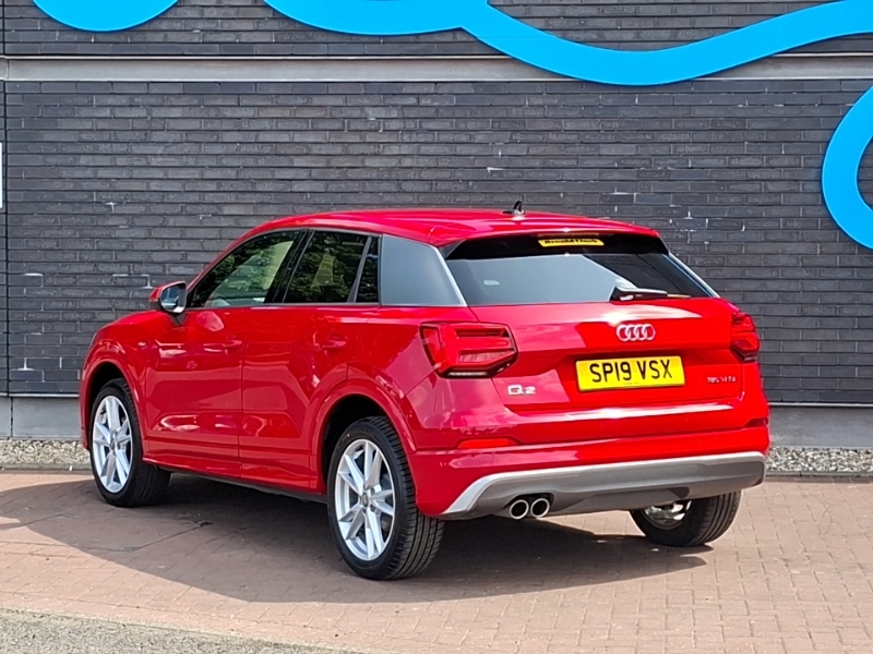 Audi Q2 35 Tfsi S Line Red #2
