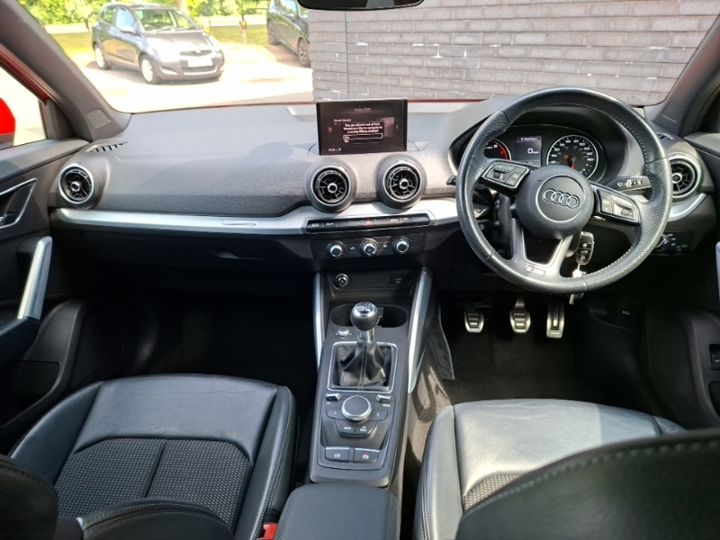 Audi Q2 35 Tfsi S Line Red #3