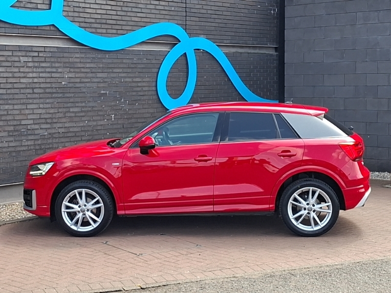 Audi Q2 35 Tfsi S Line Red #4