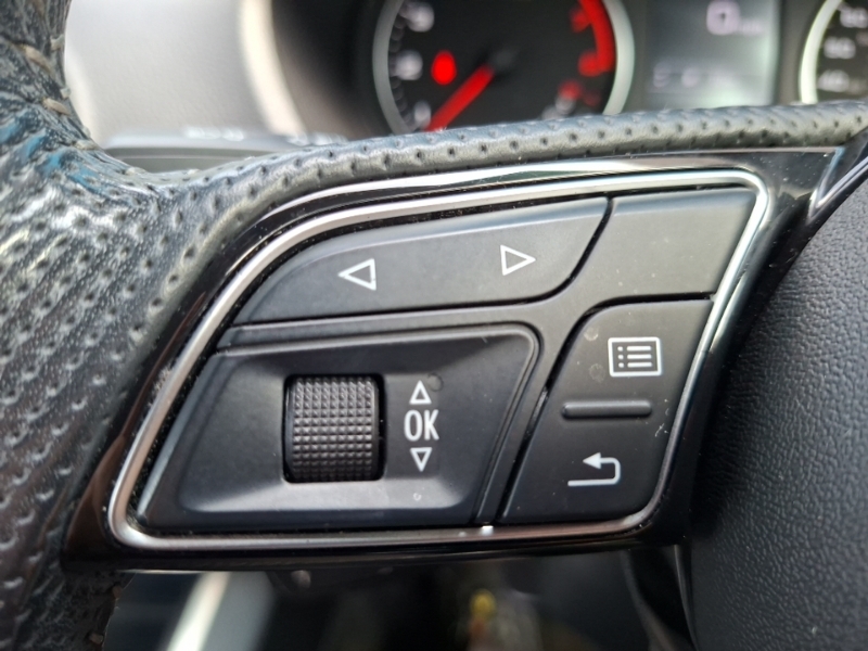 Audi Q2 1.6L Sport Tdi #11