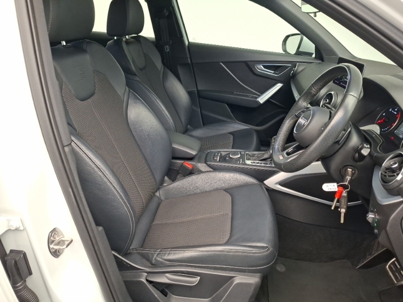 Audi Q2 Tfsi Sport White #11
